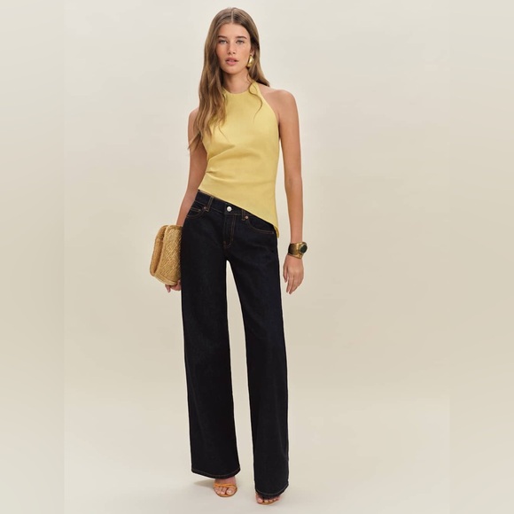 Reformation Tops - NWT reformation Reece linen top in sunshine / size 4